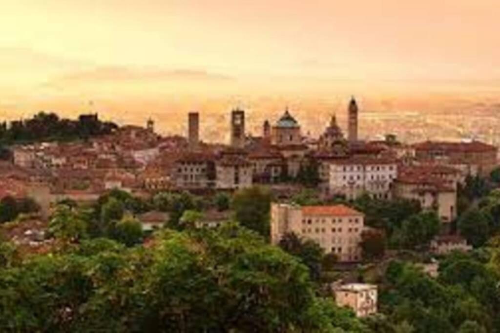 Entire Flat, Independent Entrance, 20 Mins To Bgy - Bergamo Milan Airport Apartment Nembro Exterior foto